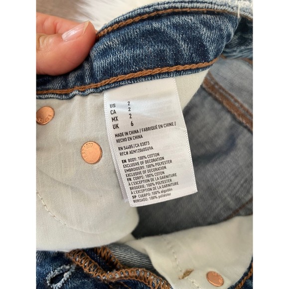 American Eagle embroidered floral denim skirt size 4 - Picture 4 of 7